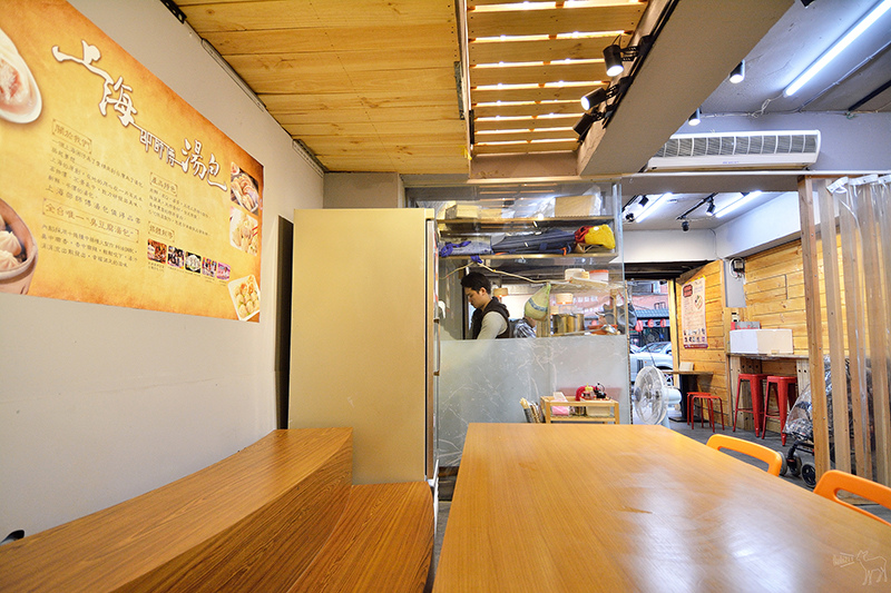 上海邵師傅湯包:脆皮多汁小湯包,臭豆腐湯包,台北捷運六張犁站