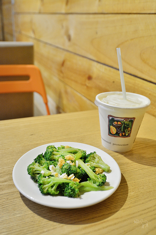 上海邵師傅湯包:脆皮多汁小湯包,臭豆腐湯包,台北捷運六張犁站