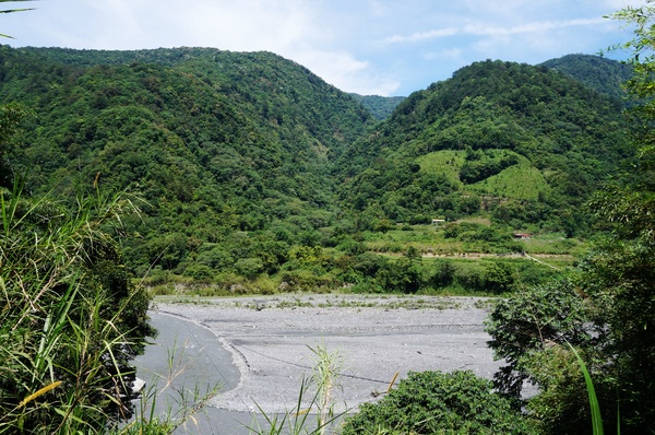 武界曲冰部落：[南投.仁愛] 曲冰部落：純樸美麗的山間部落