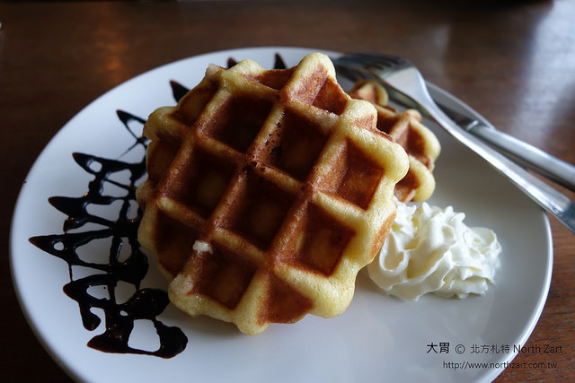 18574419884_11c146e620_o