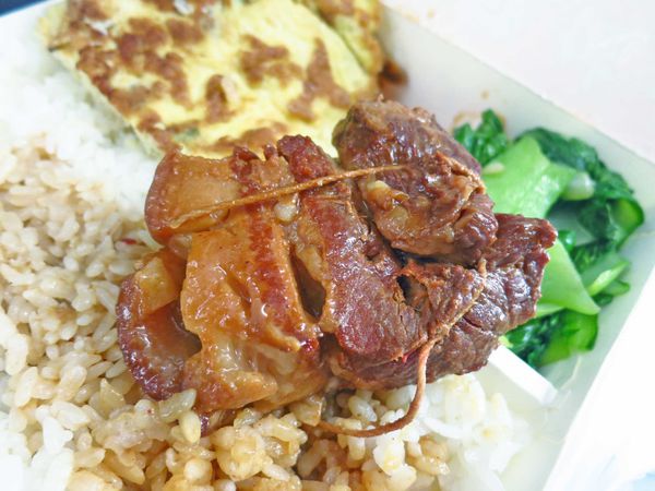【三重美食】阿榮師東坡肉便當-焢肉飯的升級版