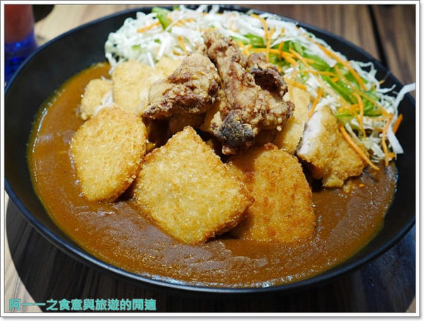 食屋重次郎:捷運中山站 食屋重次郎 雪花咖哩烏龍麵/巨無霸咖哩飯~東京當紅神奇幕斯烏龍麵等你來試試