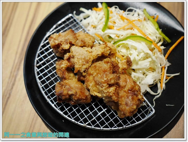 食屋重次郎:捷運中山站 食屋重次郎 雪花咖哩烏龍麵/巨無霸咖哩飯~東京當紅神奇幕斯烏龍麵等你來試試