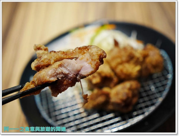 食屋重次郎:捷運中山站 食屋重次郎 雪花咖哩烏龍麵/巨無霸咖哩飯~東京當紅神奇幕斯烏龍麵等你來試試