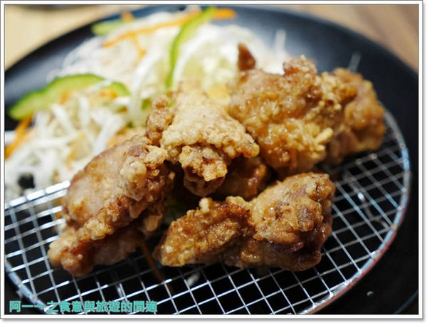 食屋重次郎:捷運中山站 食屋重次郎 雪花咖哩烏龍麵/巨無霸咖哩飯~東京當紅神奇幕斯烏龍麵等你來試試