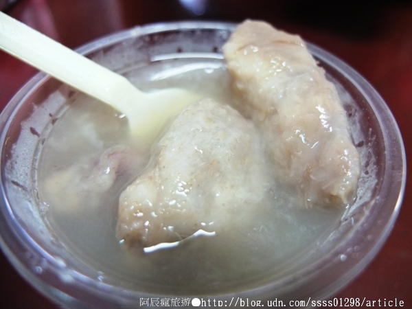 雪晶冰菓室：【美食特搜。屏東市】雪晶冰菓室。阿嬤ㄟ香Q冷凍芋 一甲子懷舊老冰菓室 屏東夜市美食篇