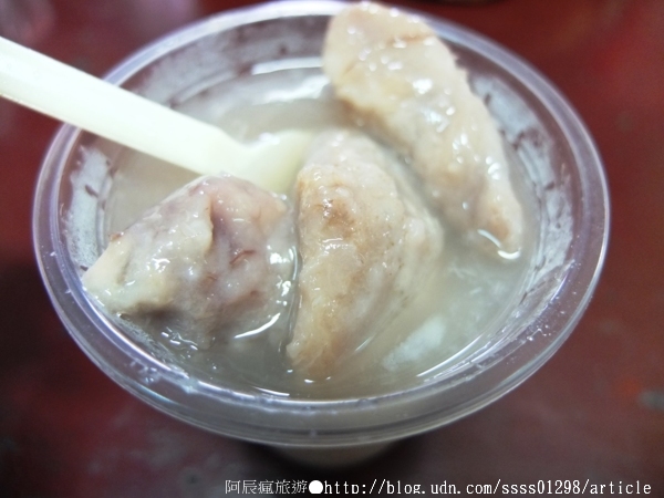 雪晶冰菓室：【美食特搜。屏東市】雪晶冰菓室。阿嬤ㄟ香Q冷凍芋 一甲子懷舊老冰菓室 屏東夜市美食篇