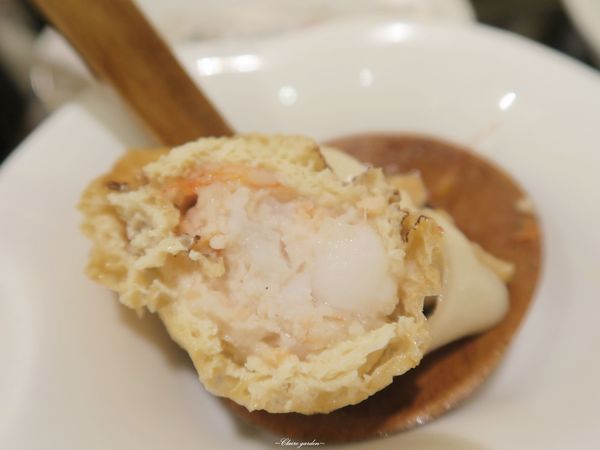 Hello Kitty Shabu Shabu：[OpenRice新店快閃祕密]台北 捷運忠孝敦化站 HELLO KITTY Shabu-Shabu ~kitty迷瘋狂之地