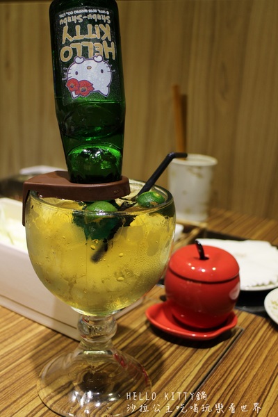 HELLO KITTY 鍋:台北‧東區216巷卡哇伊全球第一間『 HELLO KITTYShabu-Shabu鍋』涮涮鍋搶先體驗