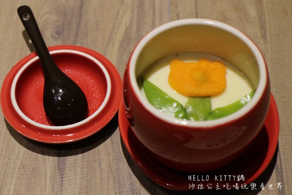 HELLO KITTY 鍋:台北‧東區216巷卡哇伊全球第一間『 HELLO KITTYShabu-Shabu鍋』涮涮鍋搶先體驗