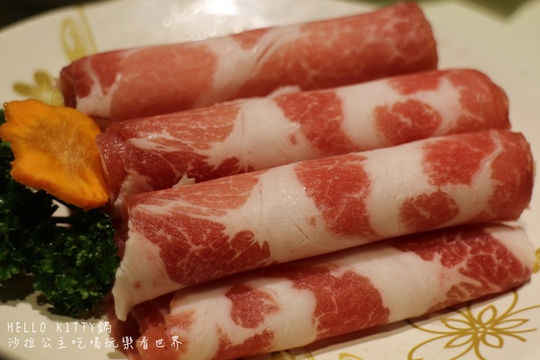 HELLO KITTY 鍋:台北‧東區216巷卡哇伊全球第一間『 HELLO KITTYShabu-Shabu鍋』涮涮鍋搶先體驗