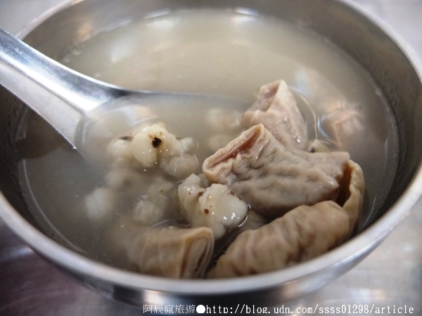 大埔肉燥粿：【美食特搜。屏東市】大埔肉燥粿。屏東版台式厚片 一甲子祖傳肉燥粿 屏東大埔美食篇