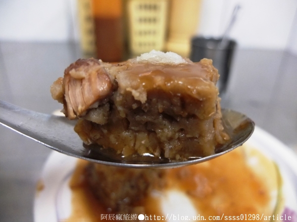 大埔肉燥粿：【美食特搜。屏東市】大埔肉燥粿。屏東版台式厚片 一甲子祖傳肉燥粿 屏東大埔美食篇