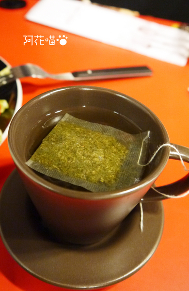 POLLERIA:【中正紀念堂牯嶺街│祕魯式】古柯茶?會不會上癮阿XDDD? 全台第一家正宗祕魯餐廳『POLLERIA』(附菜單)