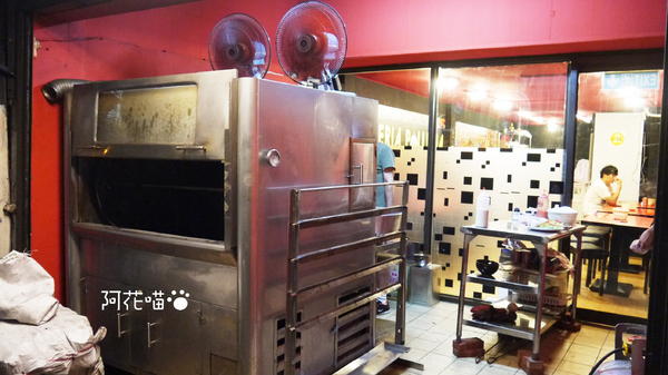 POLLERIA:【中正紀念堂牯嶺街│祕魯式】古柯茶?會不會上癮阿XDDD? 全台第一家正宗祕魯餐廳『POLLERIA』(附菜單)