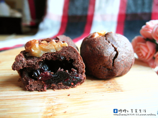 一點甜手作烘培:〖宅配│美食〗一點甜 ❤ 豆塔 喜餅專賣~夏威夷豆塔,料多味美,口感香脆,還有可愛包中餅,讓你吃了步步高升、好運旺旺來!!
