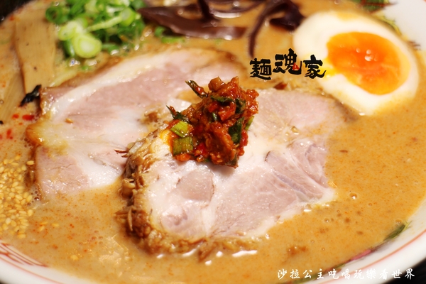 麵魂家:宜蘭.羅東必吃美食『麵魂家』熱死都要排隊/拉麵人氣店