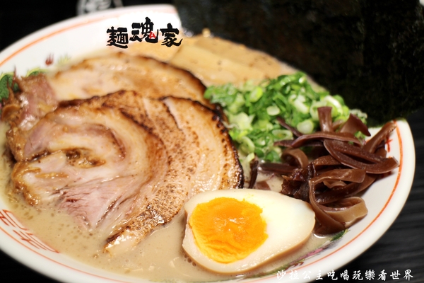 麵魂家:宜蘭.羅東必吃美食『麵魂家』熱死都要排隊/拉麵人氣店