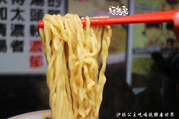 麵魂家:宜蘭.羅東必吃美食『麵魂家』熱死都要排隊/拉麵人氣店