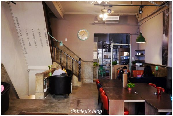 文魚走馬(原Taipei吃書喝東西)：捷運中山站‧文魚走馬(原Taipei吃書喝東西)