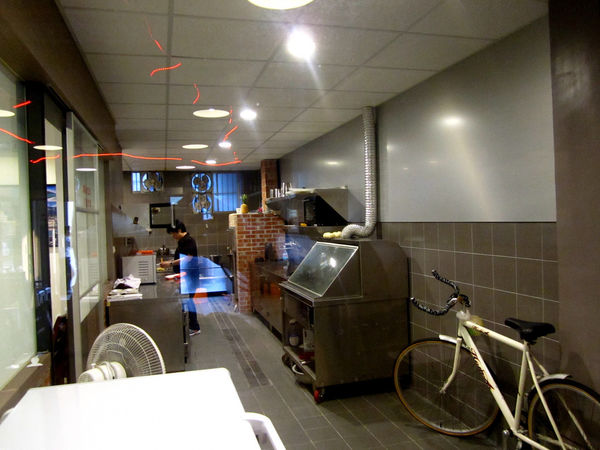 彭巴草原炭火牛排館:【台北市】阿根廷炭火慢烤牛排自然、簡單、美味-彭巴草原炭火牛排館