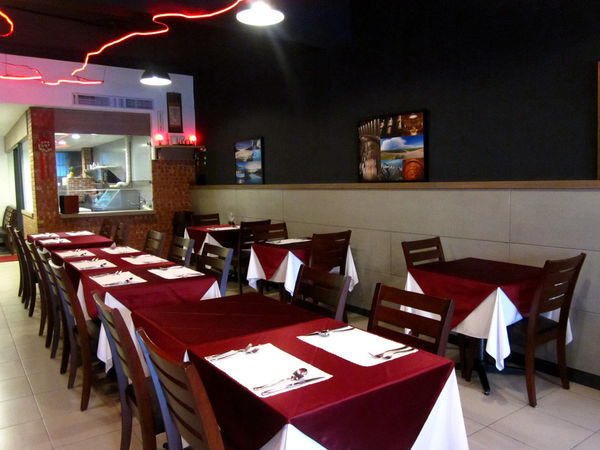 彭巴草原炭火牛排館:【台北市】阿根廷炭火慢烤牛排自然、簡單、美味-彭巴草原炭火牛排館