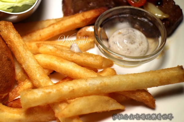 瓦法奇朵Waffogato(敦南店)：東區高CP值.聚餐首選『瓦法奇朵Waffogato(敦南店)』捷運忠孝敦化站