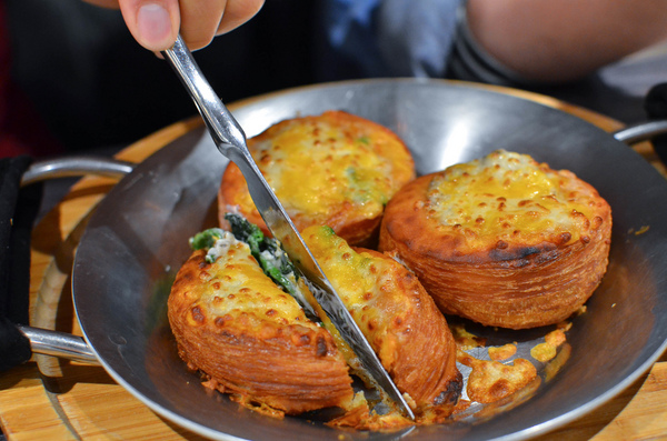 瓦法奇朵Waffogato(敦南店)：『北市||忠孝敦化』下班逛街好去處！焗烤可頌療癒系餐點-瓦法奇朵Waffogato(敦南店)