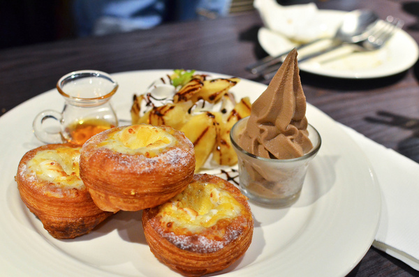 瓦法奇朵Waffogato(敦南店)：『北市||忠孝敦化』下班逛街好去處！焗烤可頌療癒系餐點-瓦法奇朵Waffogato(敦南店)