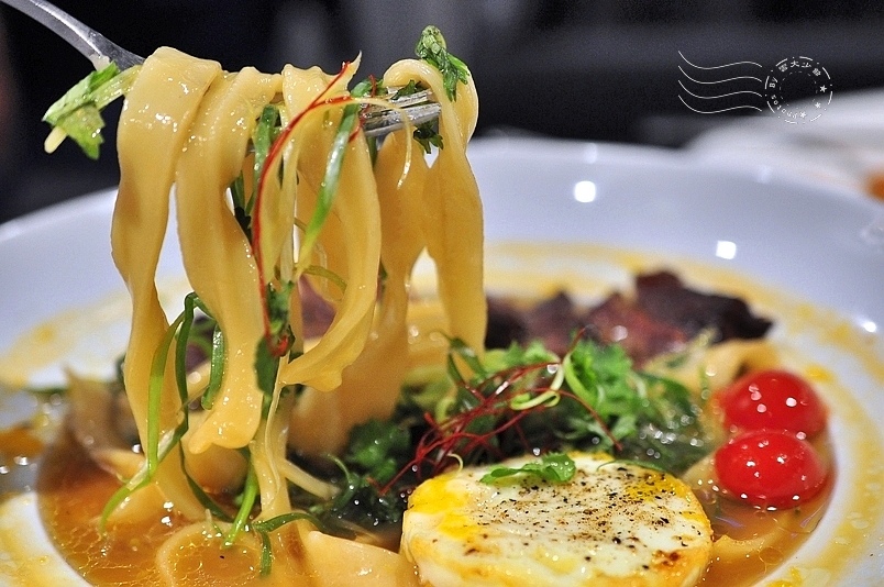 安格斯牛排牛肉麵