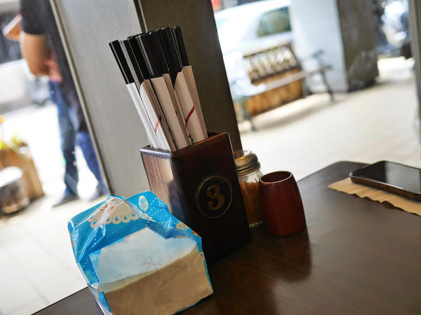 御守拉麵:【食記】台中Yu Shou 御守拉麵@南屯捷運MRT溝仔墘 : 台式風味拉麵, 鹹味為主, 豚骨味清淡, 麵條算可以接受