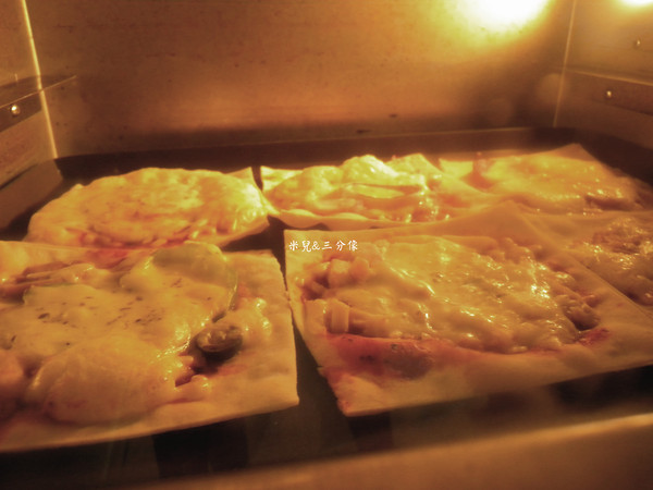 披薩市Pizza Rice．桃園酒廠窯烤披薩紅酒餐坊：[宅配] 披薩市Pizza Rice 多種口味選擇 獨享5吋披薩 !! 方便快速! 7分鐘搞定!