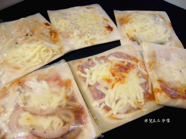 披薩市Pizza Rice．桃園酒廠窯烤披薩紅酒餐坊：[宅配] 披薩市Pizza Rice 多種口味選擇 獨享5吋披薩 !! 方便快速! 7分鐘搞定!