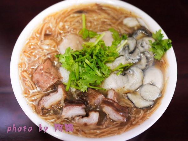 郭記腸蚵麵線：桃園市桃園區 [郭記腸蚵麵線] 超犯規肥美大蚵仔、當天現魯大腸，參上!!