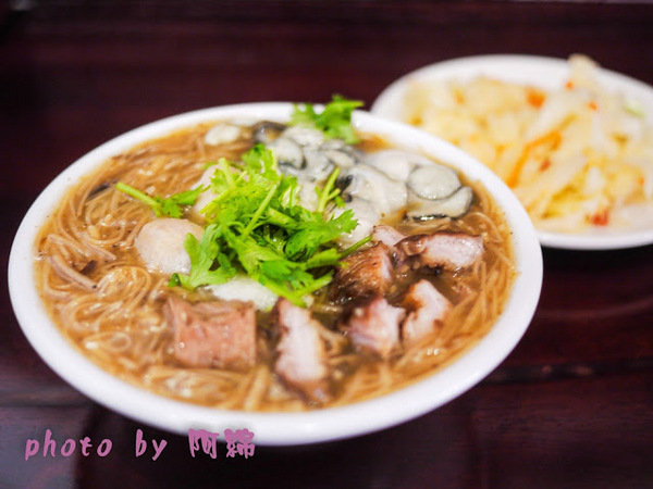 郭記腸蚵麵線：桃園市桃園區 [郭記腸蚵麵線] 超犯規肥美大蚵仔、當天現魯大腸，參上!!