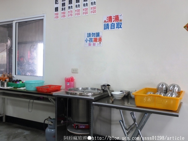 阿秀小吃部牛肉麵:【美食特搜。屏東市】阿秀小吃部牛肉麵。屏東麵食NO.1 眷村味牛肉麵 口齒留香的鹹辣滋味