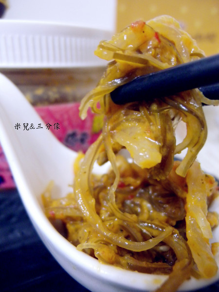 龍師父黃金泡菜坊：[宅配] 龍師傅黃金泡菜坊  一起來使用黃金泡菜座一到簡單美味的料理吧!