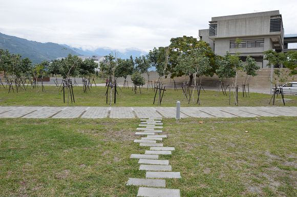 台東大學知本校區圖書館07