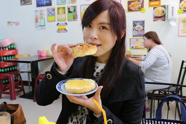 銅鑼灣港式美食：【桃園食記】『銅鑼灣港式美食』傳說中黯然消魂飯竟然這裡有~奶皇波蘿包/玫瑰油雞飯/滑蛋牛肉飯/XO炒蘿蔔糕~都不錯吃熱量要爆表啦!!