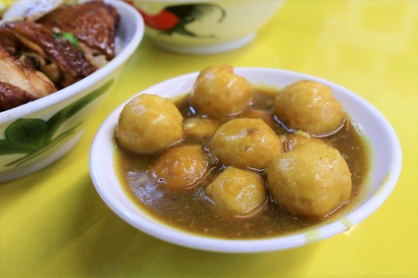 銅鑼灣港式美食：【桃園食記】『銅鑼灣港式美食』傳說中黯然消魂飯竟然這裡有~奶皇波蘿包/玫瑰油雞飯/滑蛋牛肉飯/XO炒蘿蔔糕~都不錯吃熱量要爆表啦!!