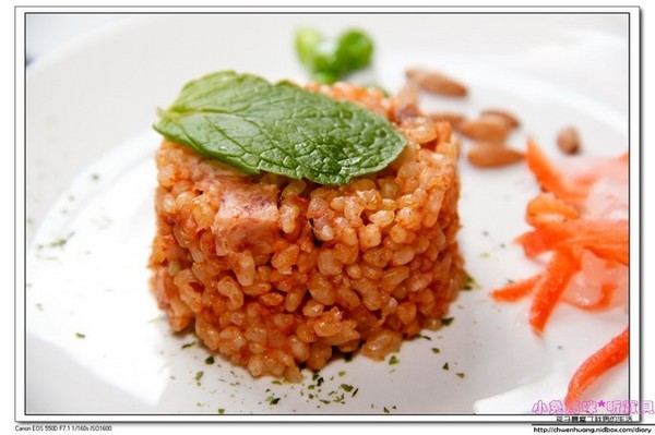 食光寶盒蔬食主題館：【美食♥宜蘭】☼ 食光寶盒蔬食主題館☼蔬食無菜單料理和港式飲茶，美味到讓時間暫停呀！♥♥