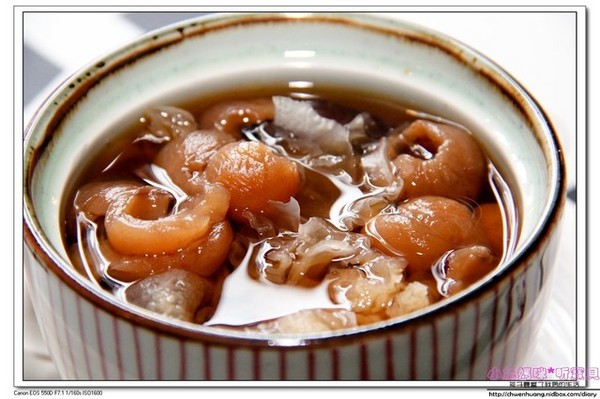 食光寶盒蔬食主題館：【美食♥宜蘭】☼ 食光寶盒蔬食主題館☼蔬食無菜單料理和港式飲茶，美味到讓時間暫停呀！♥♥