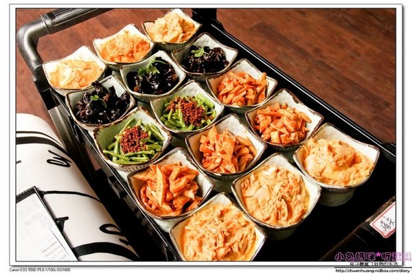 食光寶盒蔬食主題館：【美食♥宜蘭】☼ 食光寶盒蔬食主題館☼蔬食無菜單料理和港式飲茶，美味到讓時間暫停呀！♥♥