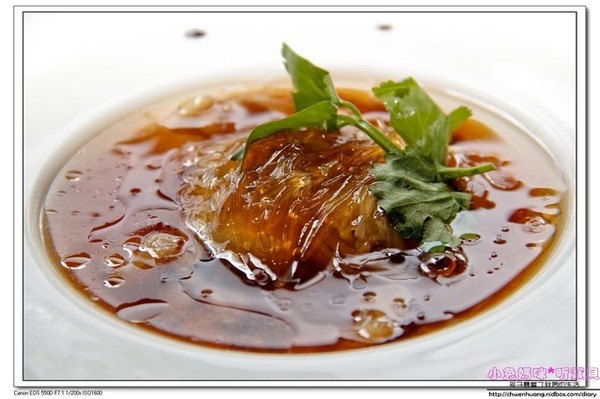 食光寶盒蔬食主題館：【美食♥宜蘭】☼ 食光寶盒蔬食主題館☼蔬食無菜單料理和港式飲茶，美味到讓時間暫停呀！♥♥