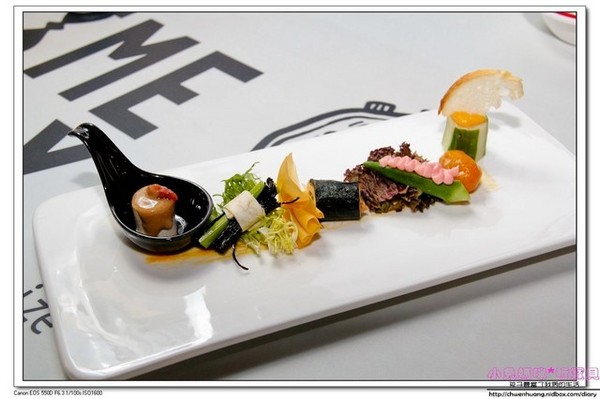 食光寶盒蔬食主題館：【美食♥宜蘭】☼ 食光寶盒蔬食主題館☼蔬食無菜單料理和港式飲茶，美味到讓時間暫停呀！♥♥