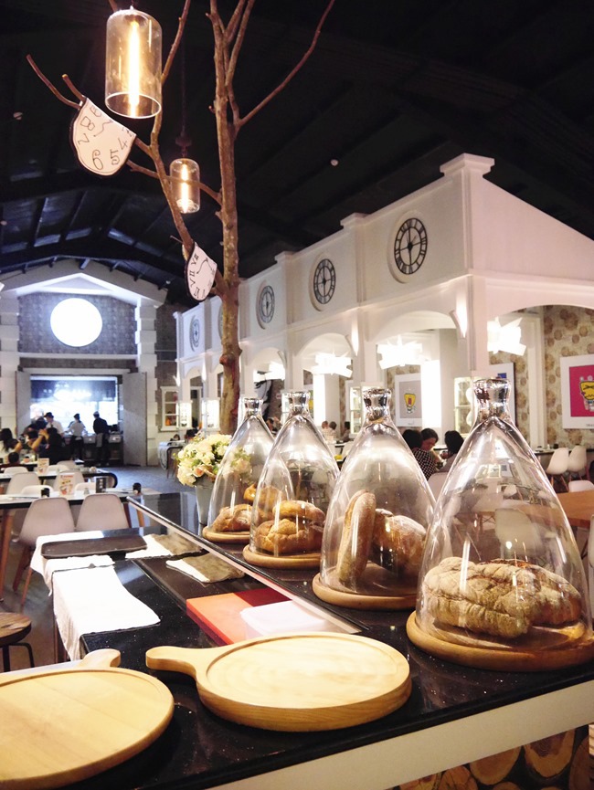 │食。宜蘭頭城│食光寶盒蔬食主題館TIME BOX。港式飲茶+無菜單料理。還有溜小孩砂池哦!