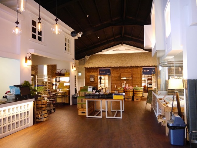 │食。宜蘭頭城│食光寶盒蔬食主題館TIME BOX。港式飲茶+無菜單料理。還有溜小孩砂池哦!