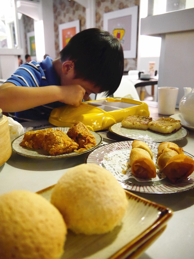│食。宜蘭頭城│食光寶盒蔬食主題館TIME BOX。港式飲茶+無菜單料理。還有溜小孩砂池哦!