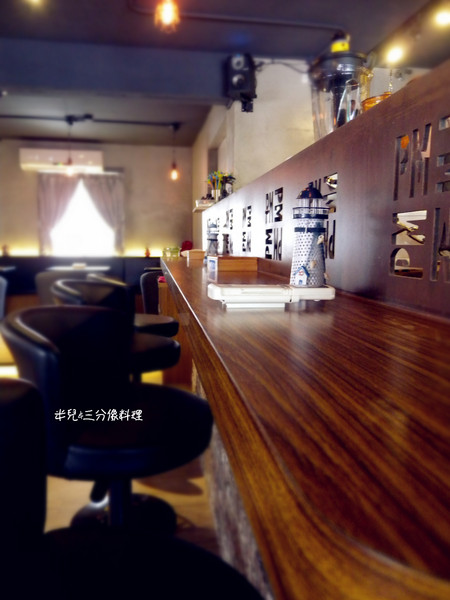 PM Cafe：[台北 信義區]  PM Cafe  有些工業風的環境下 吃著午餐的下午茶 口碑券體驗