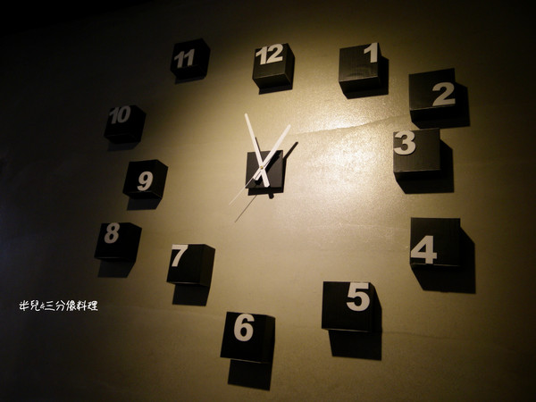 PM Cafe：[台北 信義區]  PM Cafe  有些工業風的環境下 吃著午餐的下午茶 口碑券體驗